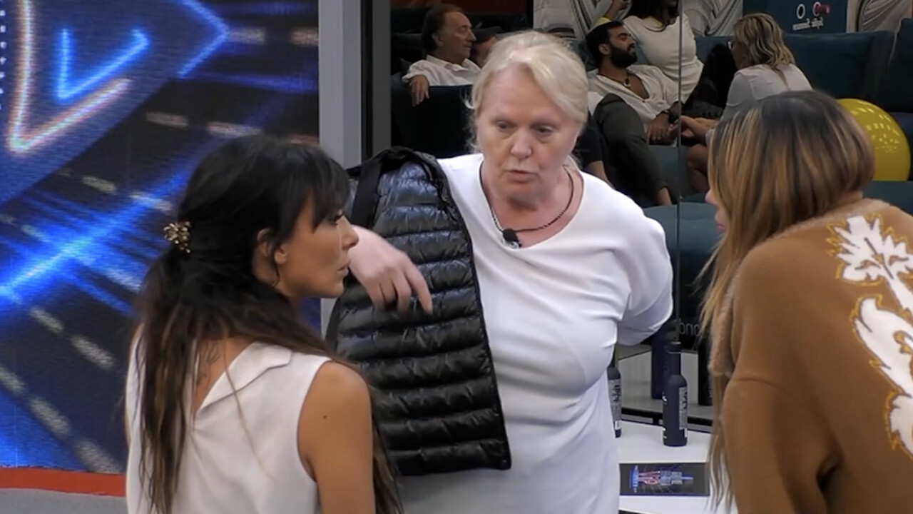 Katia Ricciarelli contro miriana trevisan gatta morta