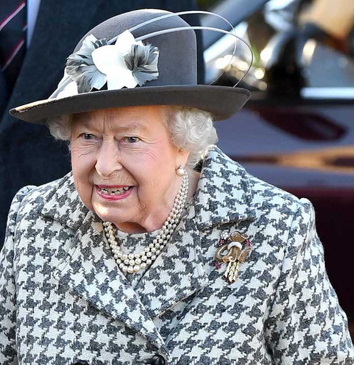 regina elisabetta ansia condizioni di salute