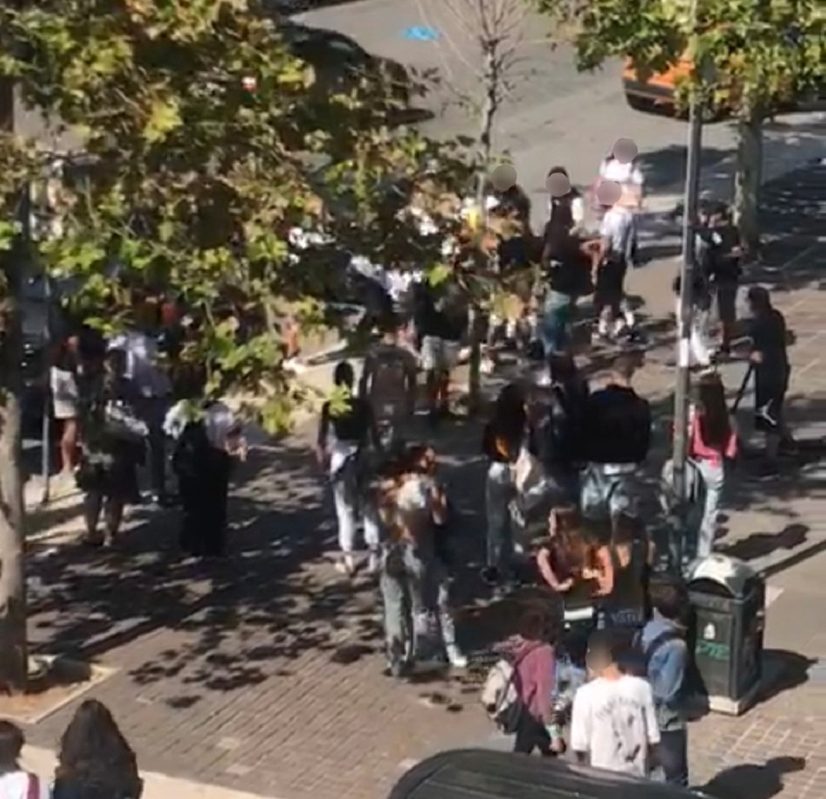 Foggia rissa liceo classico furto collanina