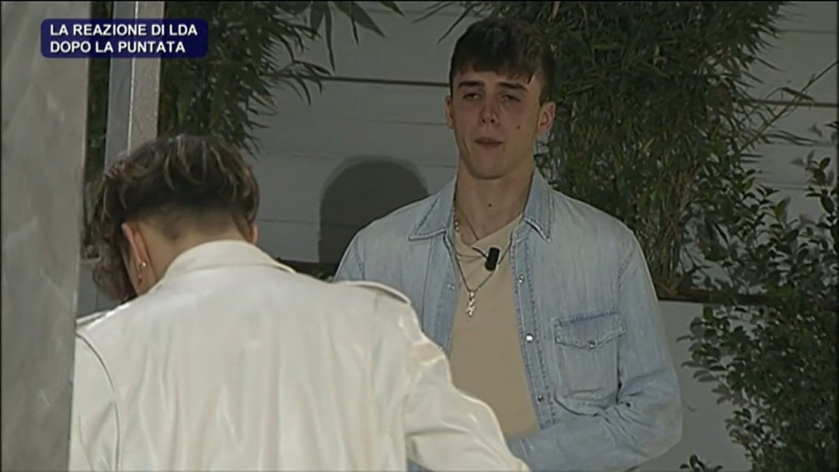 Amici 21 LDA Lacrime