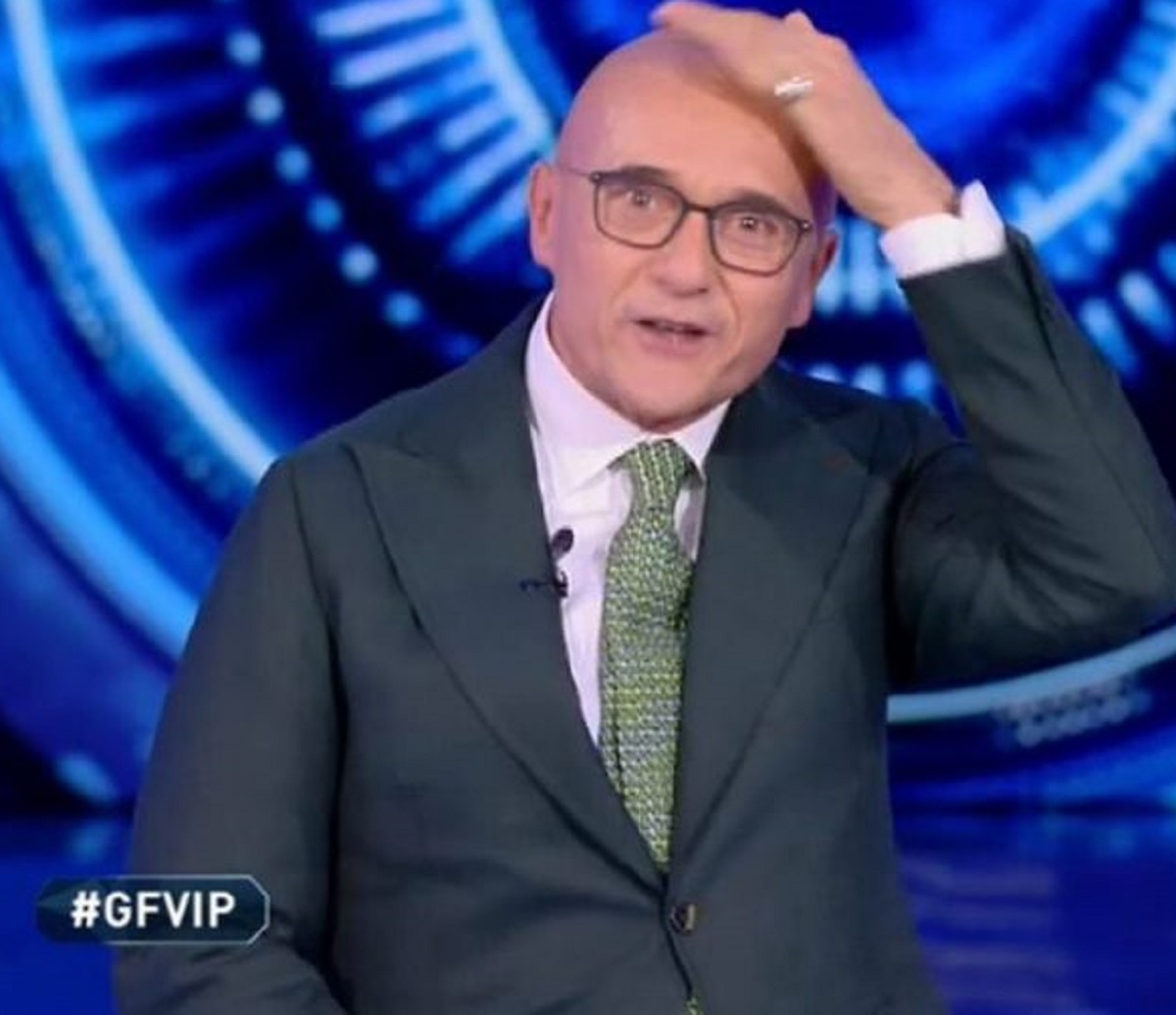 Alfonso Signorini gaffe GF Vip 6 diretta tv