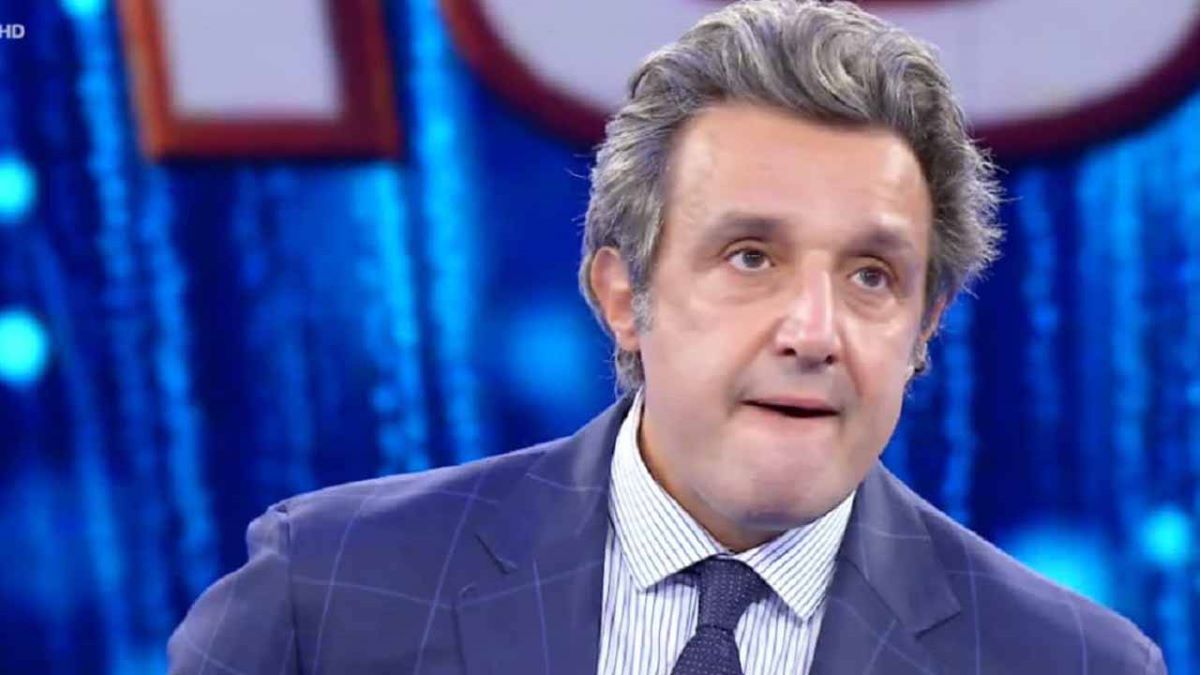 Flavio Insinna L'Eredità Violenza Donne
