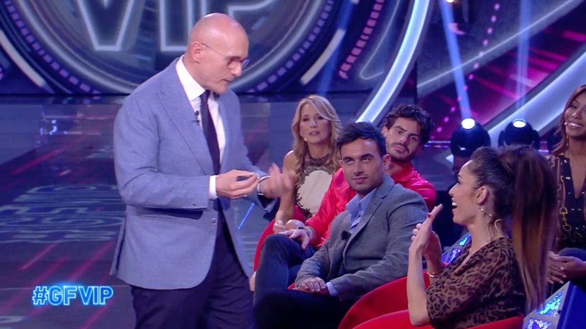 raffaella fico anello fidanzamento gf vip 6