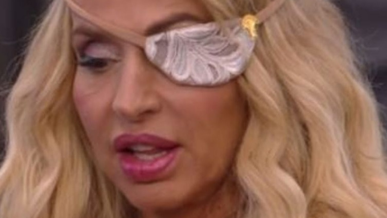 valeria marini incidente occhio gfvip