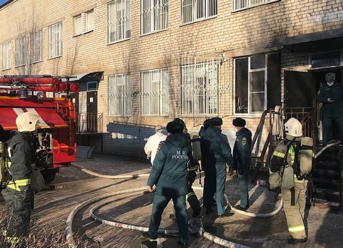 Astrakhan incendio 2 vittime reparto Covid ospedale