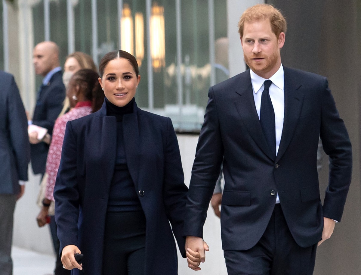 Regina Elisabetta II duro colpo Timothy Laurence positivo covid