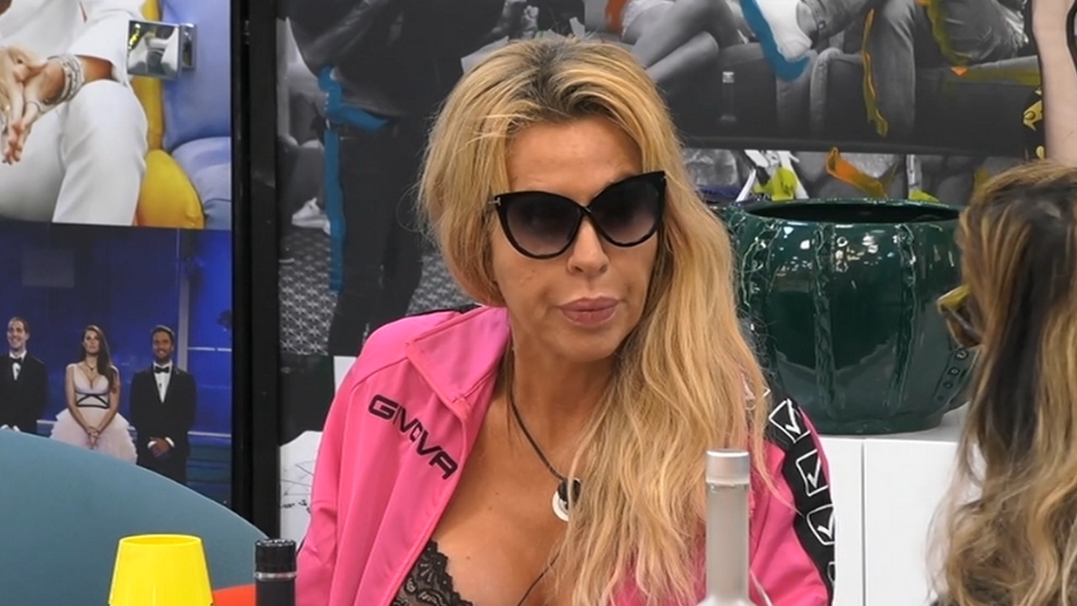 valeria marini capelli cucina gf vip 6