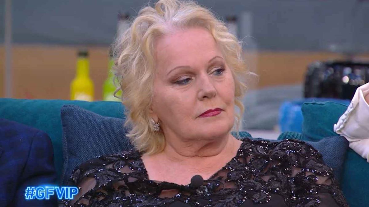 GF Vip Attacco Katia Ricciarelli