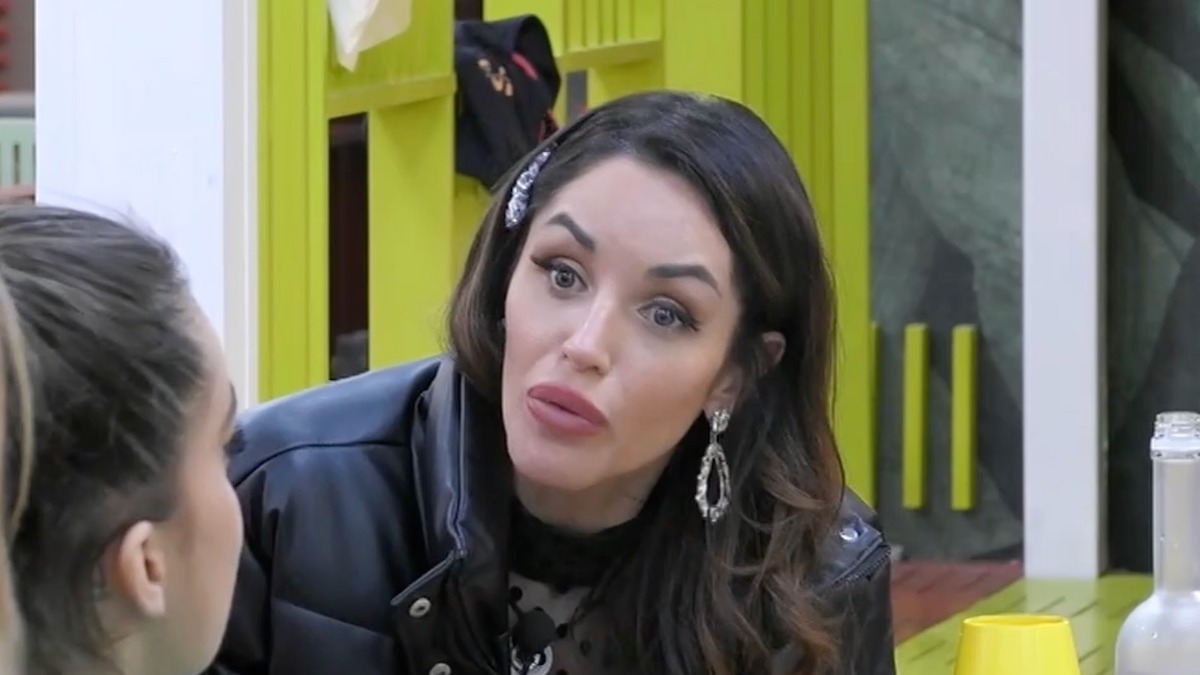 Delia Duran GF Vip 6 perché non lascia Alex Belli motivo