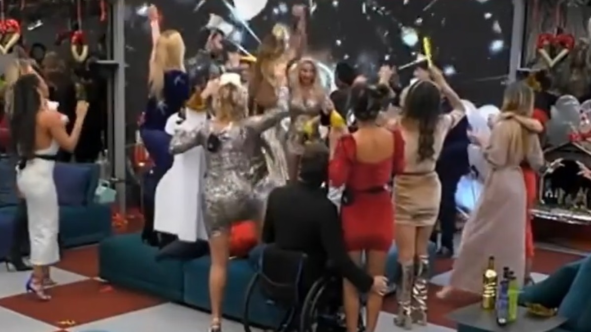 giucas casella festa gf vip confuso