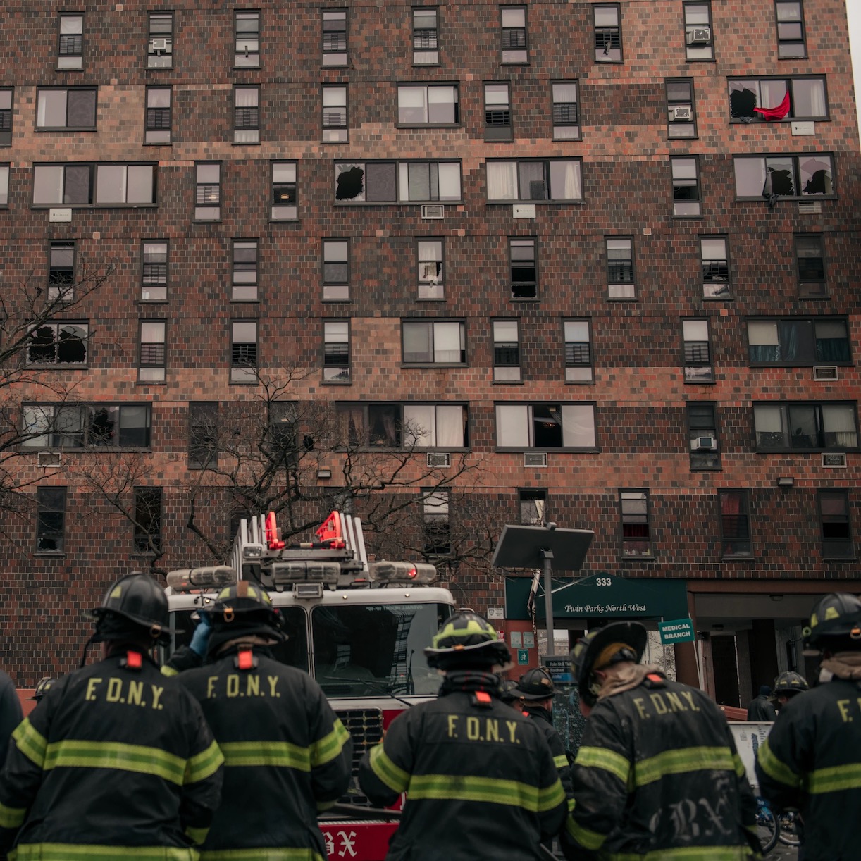 incendio new york 19 morti