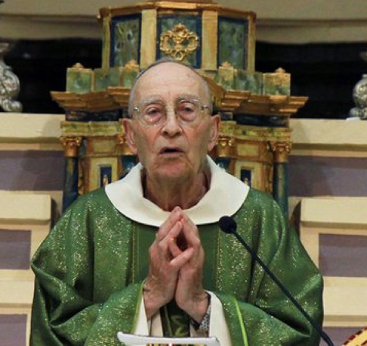 Pescara Monsignor Giovanni Lizza morto covid