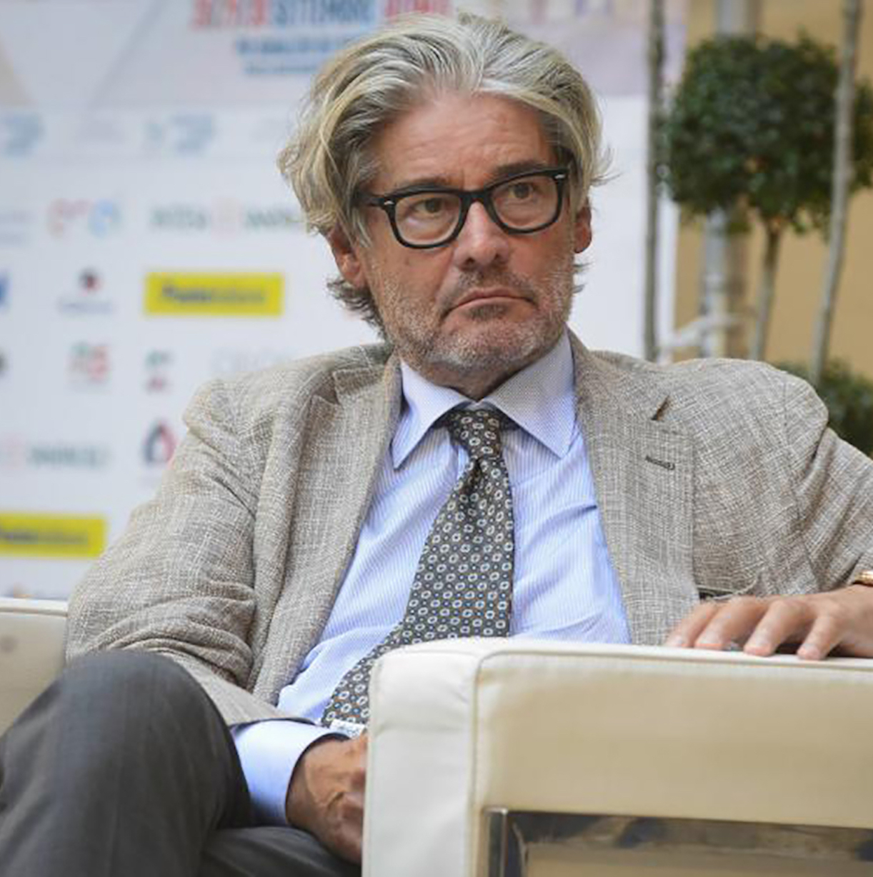 paolo del debbio no vax perugia mai più