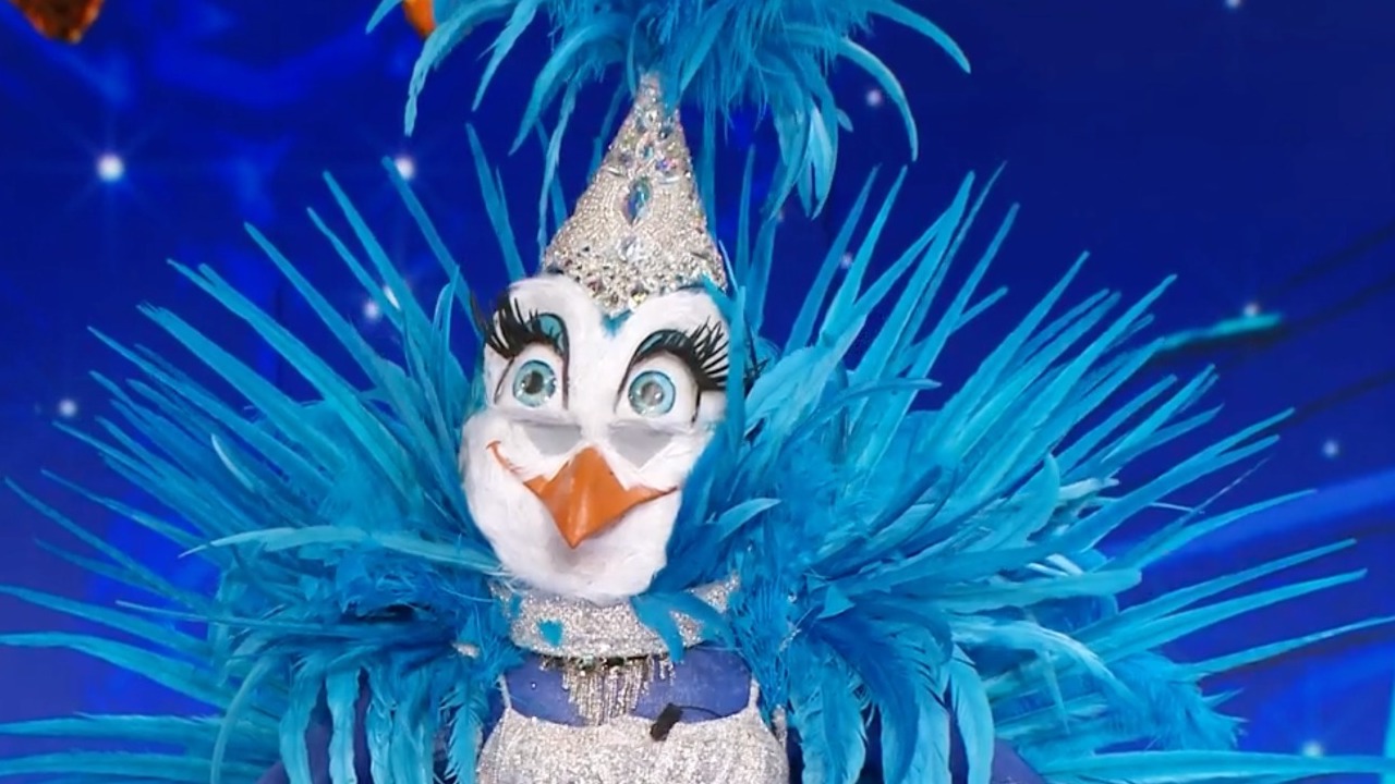 il cantante mascherato 2022 gallina eliminata fiordaliso
