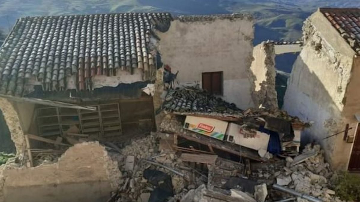 Frana Madonie Sicilia sfollati crollo strade