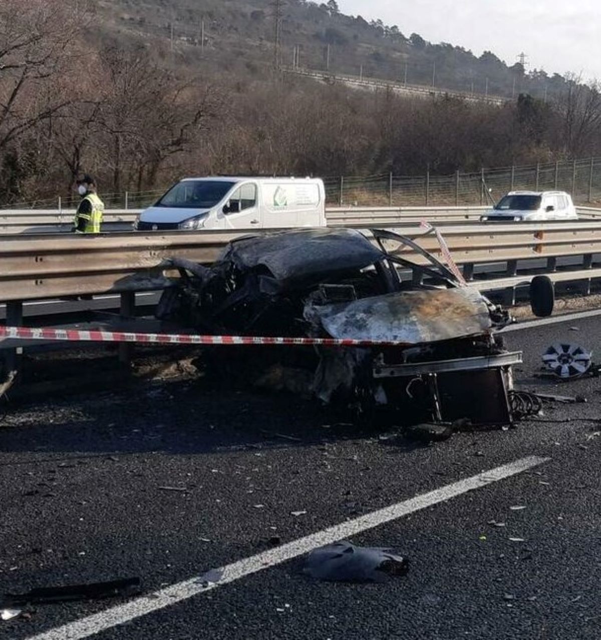 Incidente Trieste Auto Fuoco Morta Donna