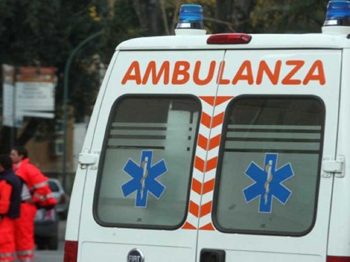 ambulanza soccorsi 118 