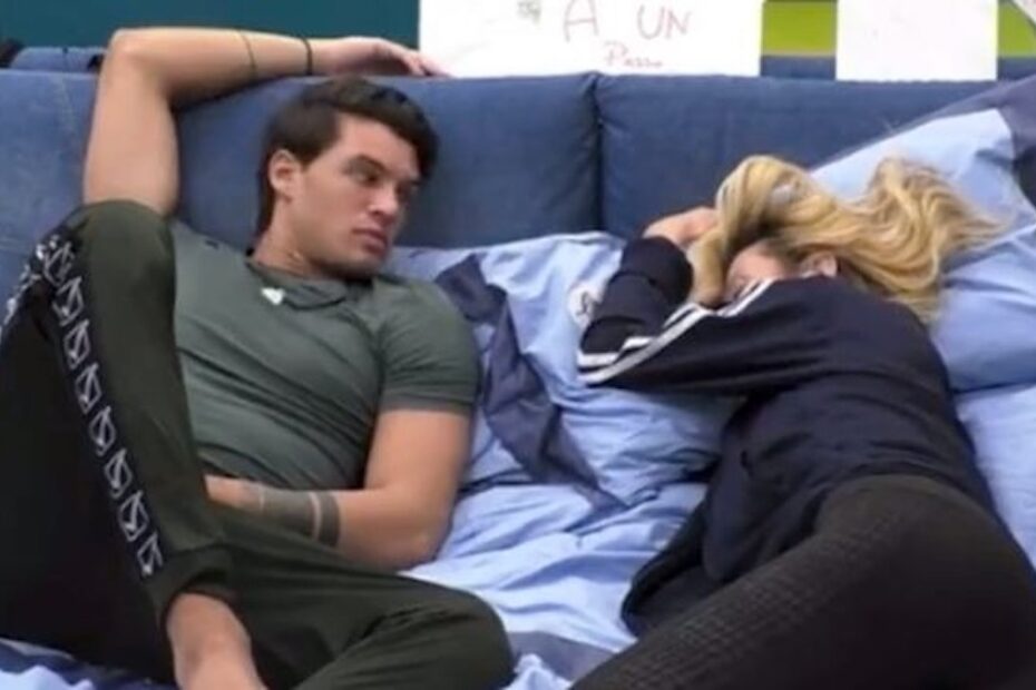 Nathaly Caldonazzo scivolone GF Vip squalifica