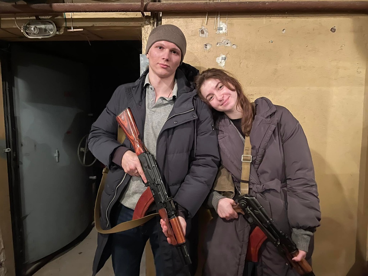 Guerra Ucraina Yaryna Arieva Sviatoslav Fursin nozze arruolamento