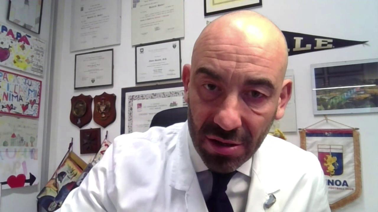 Matteo Bassetti aggredito da una coppia no-vax