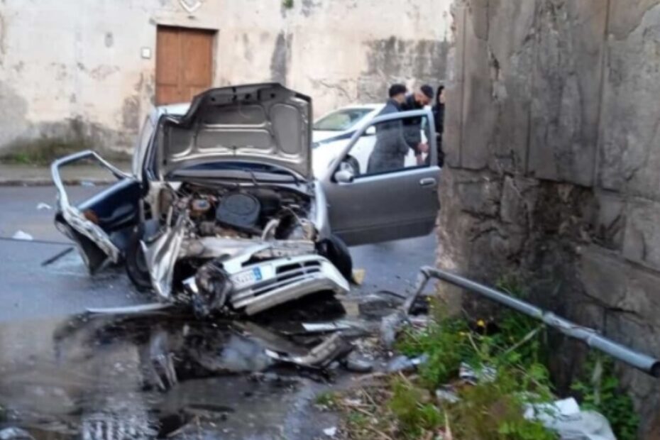 palermo incidente morta 18 anni