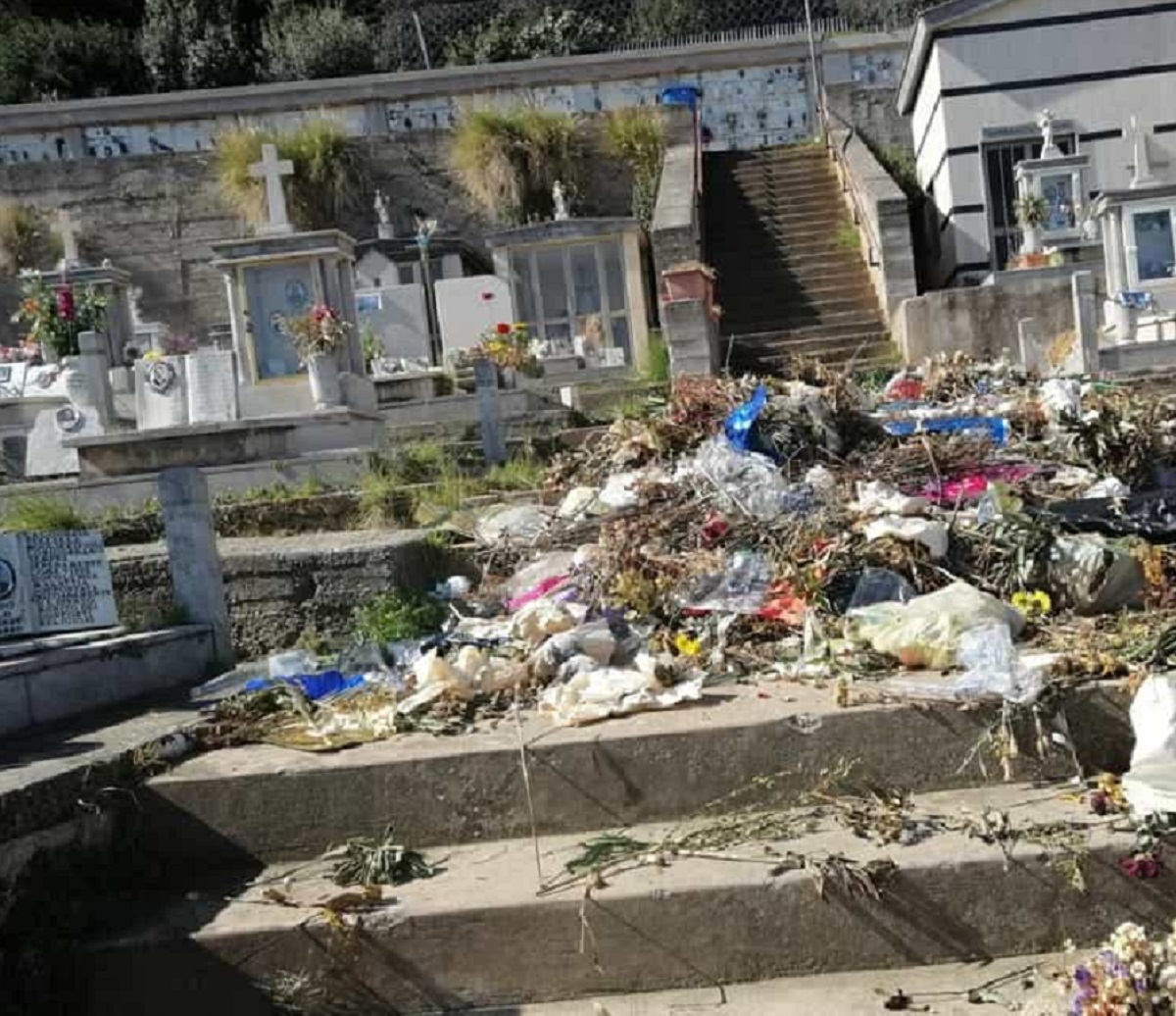 Paolo Del Debbio Dritto e Rovescio caso cimitero Palermo