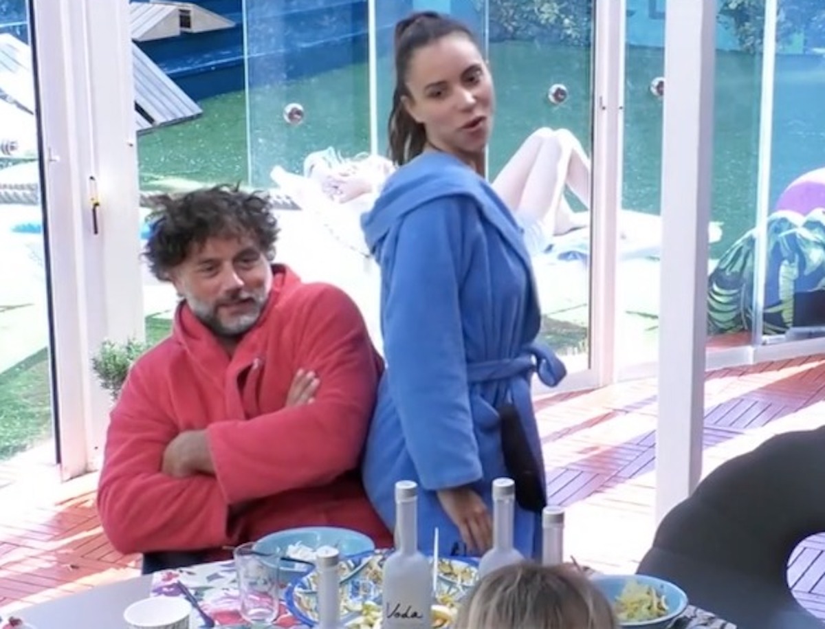 GF Vip 6 Barù lite tavola Jessica