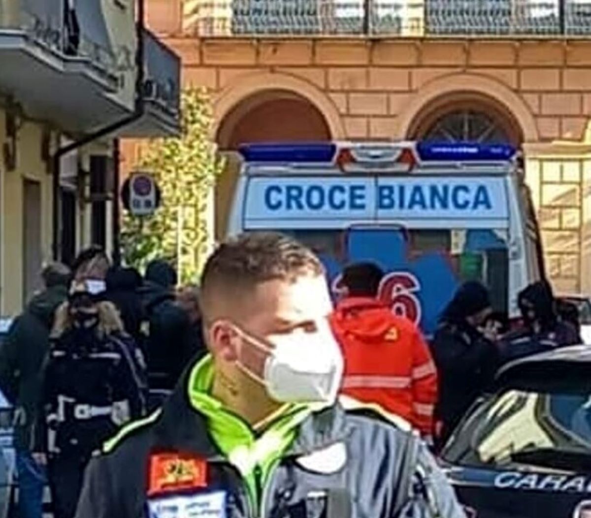 Anna Borsa Morta Omicidio Ex Fidanzato Pontecagnano Faiano Salerno Parrucchiere