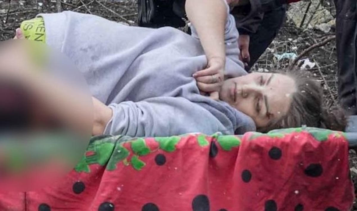 Ucraina morta figlio donna incinta ospedale Mariupol 