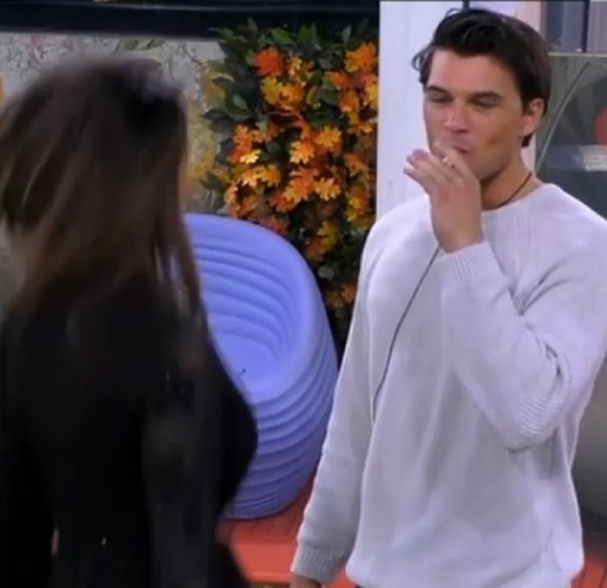 delia duran flirt antonio medugno