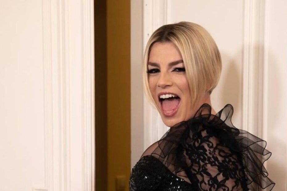 emma marrone scarpe rubate maria de filippi