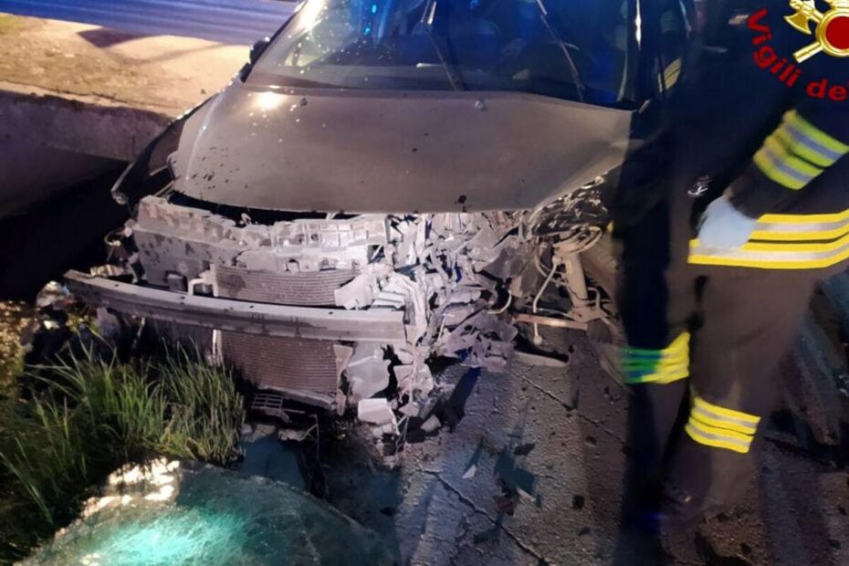 incidente cadoneghe 1 morto e quattro feriti