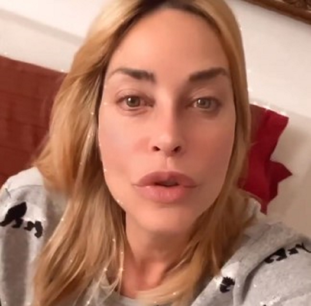 Stefania Orlando messaggio salute malissimo preoccupazione