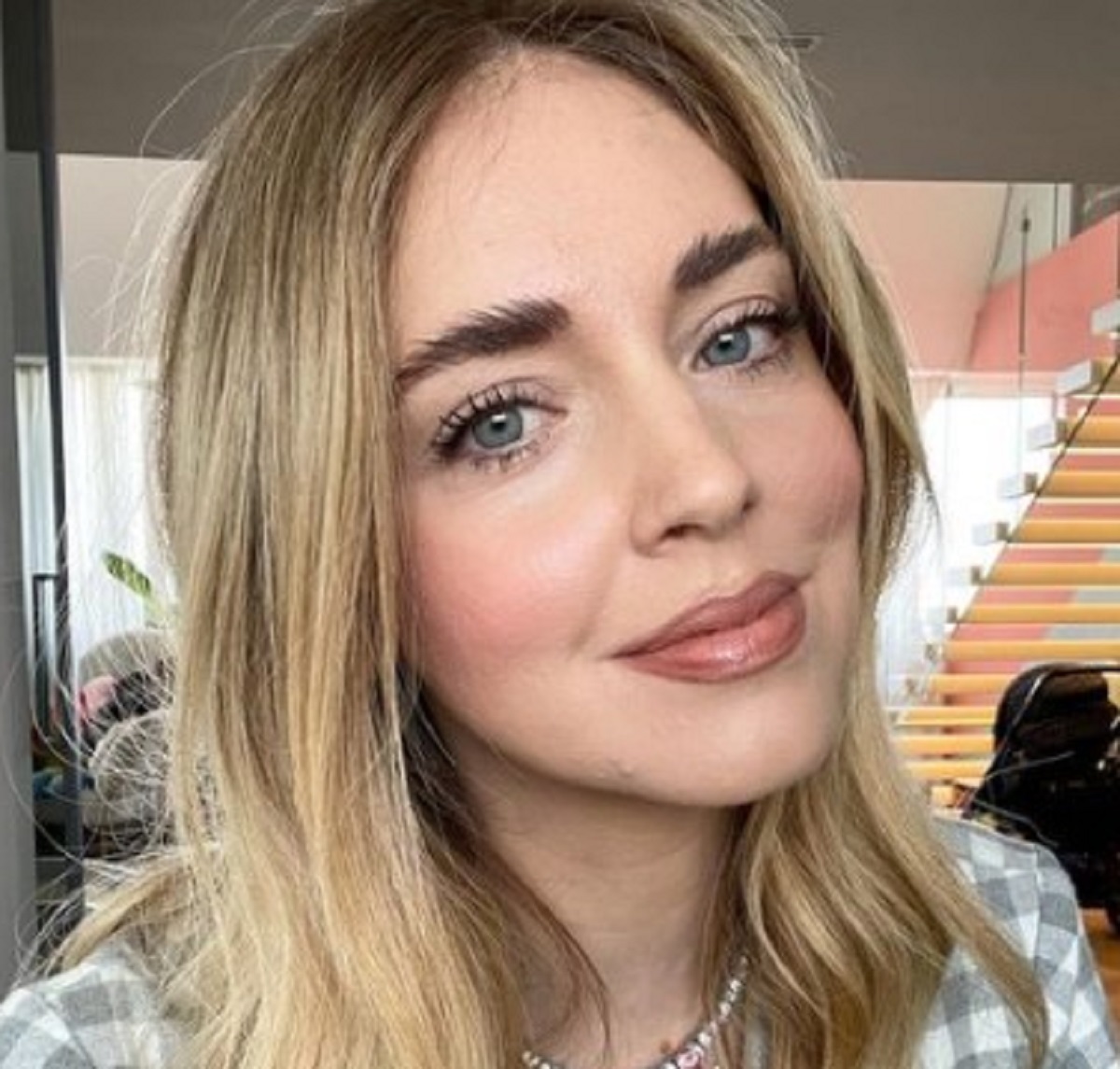 Chiara Ferragni sfogo viso stress messaggio