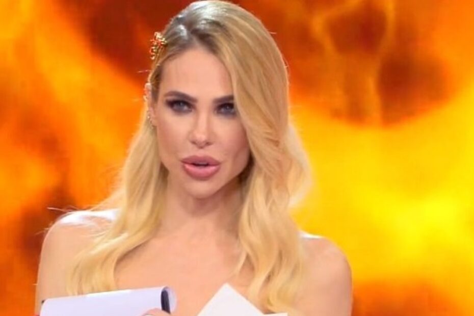 ilary blasi isola nicola savino nudo