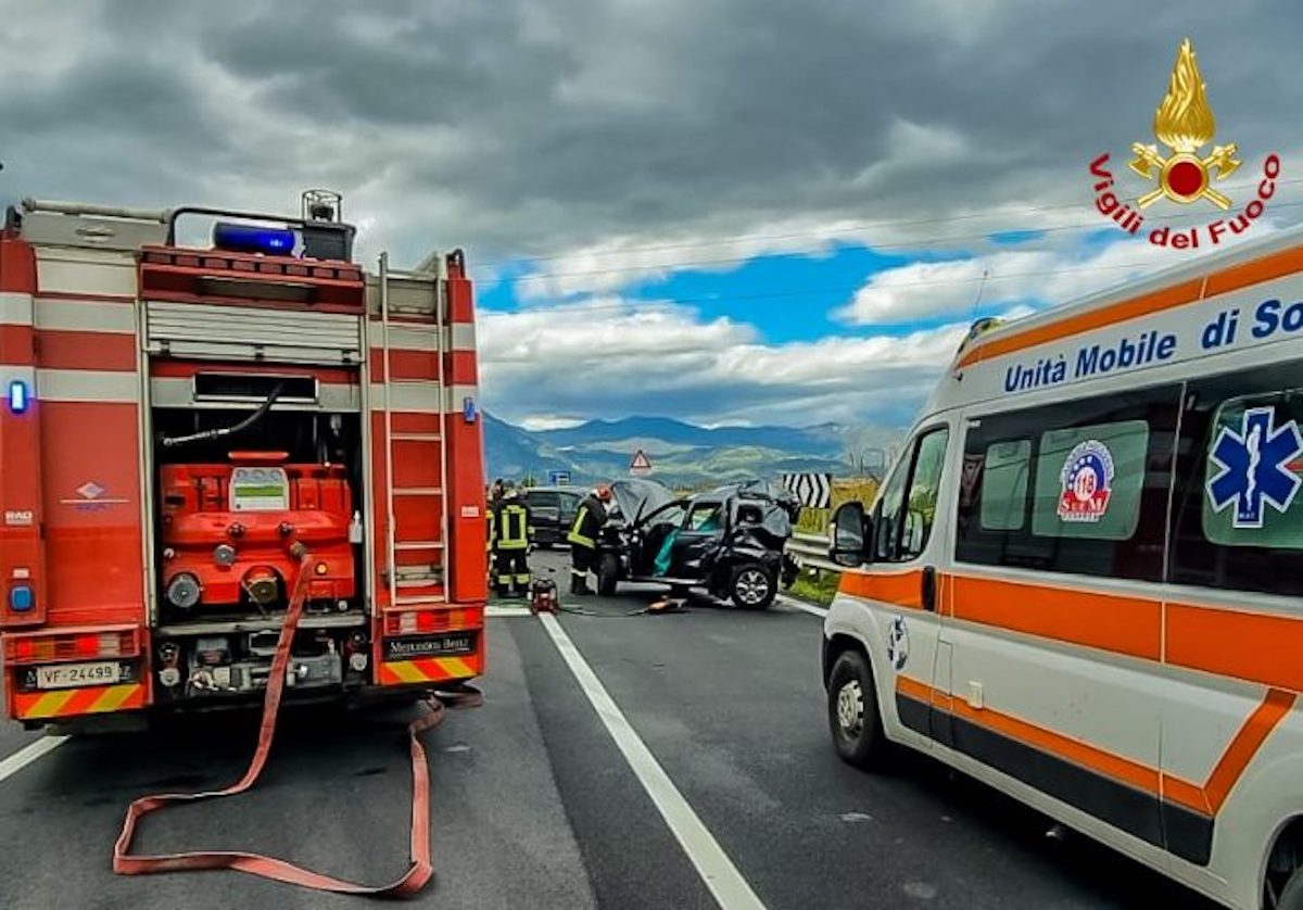 cosenza incidente-sibari-morti