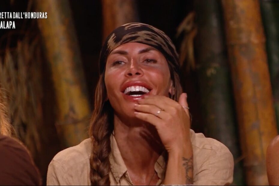 isola dei famosi 2022 guendalina tavassi gesto bacio gustavo rodriguez