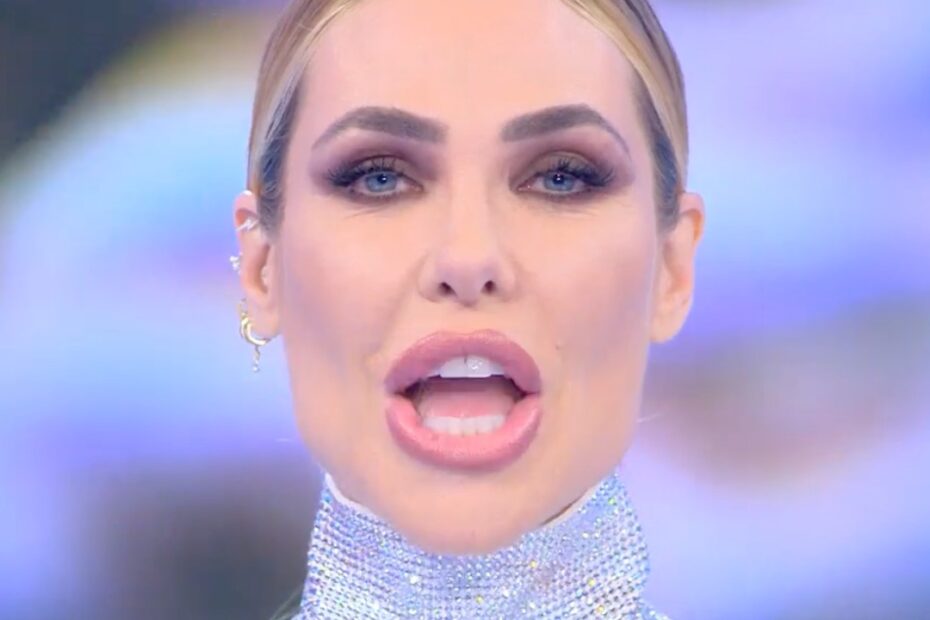 Ilary Blasi dimenticata fine puntata Isola dei Famosi 2022