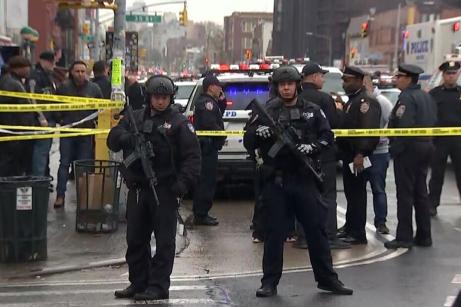 new york sparatoria metro feriti