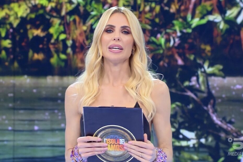 patrizia bonetti abbandona isola è in italia