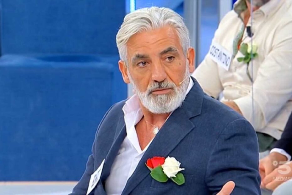 ued biagio di maro polemica gesto dama