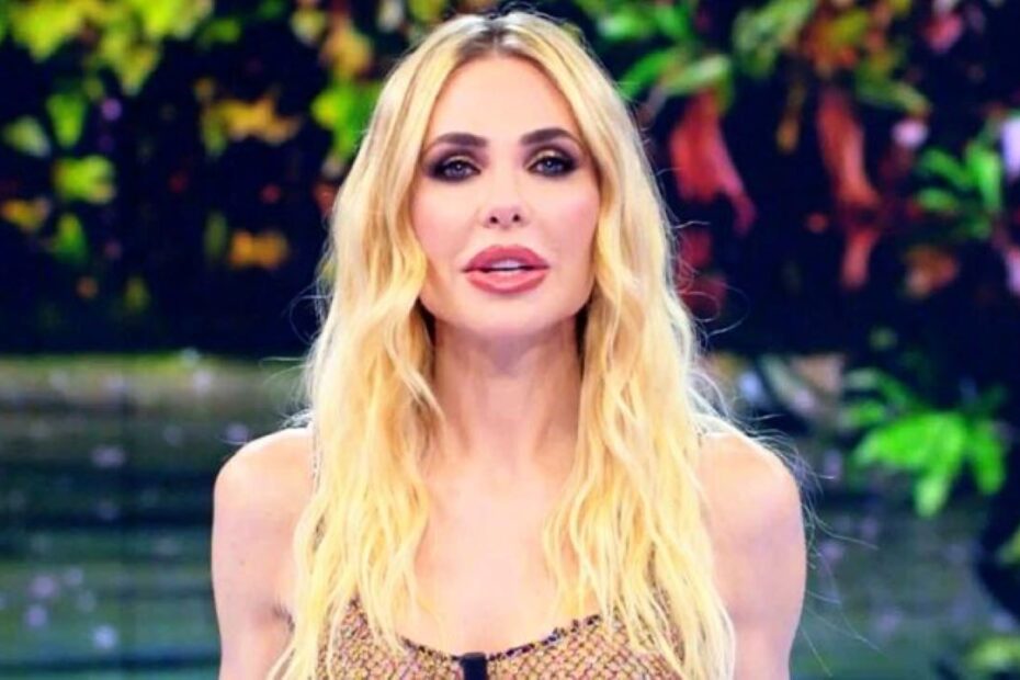 Ilary Blasi Isola dei Famosi Ascolti Tv