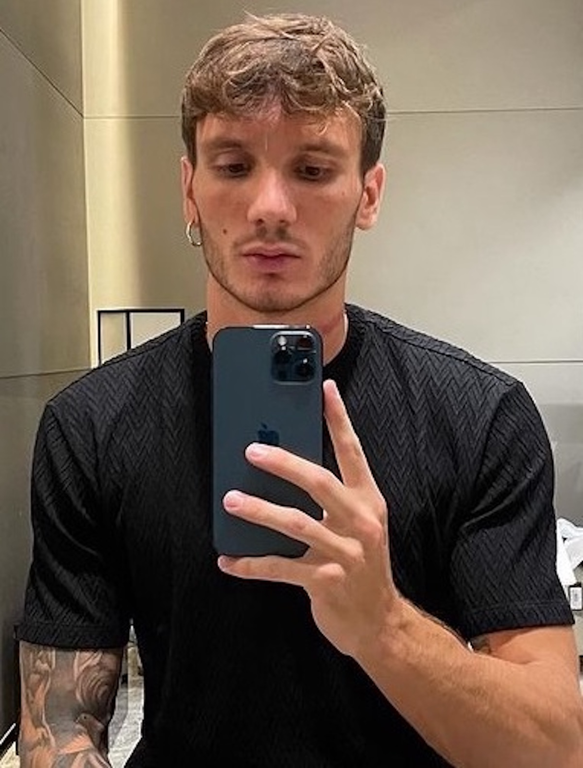 Alex Belli dettagli Lulù Selassié Manuel Bortuzzo