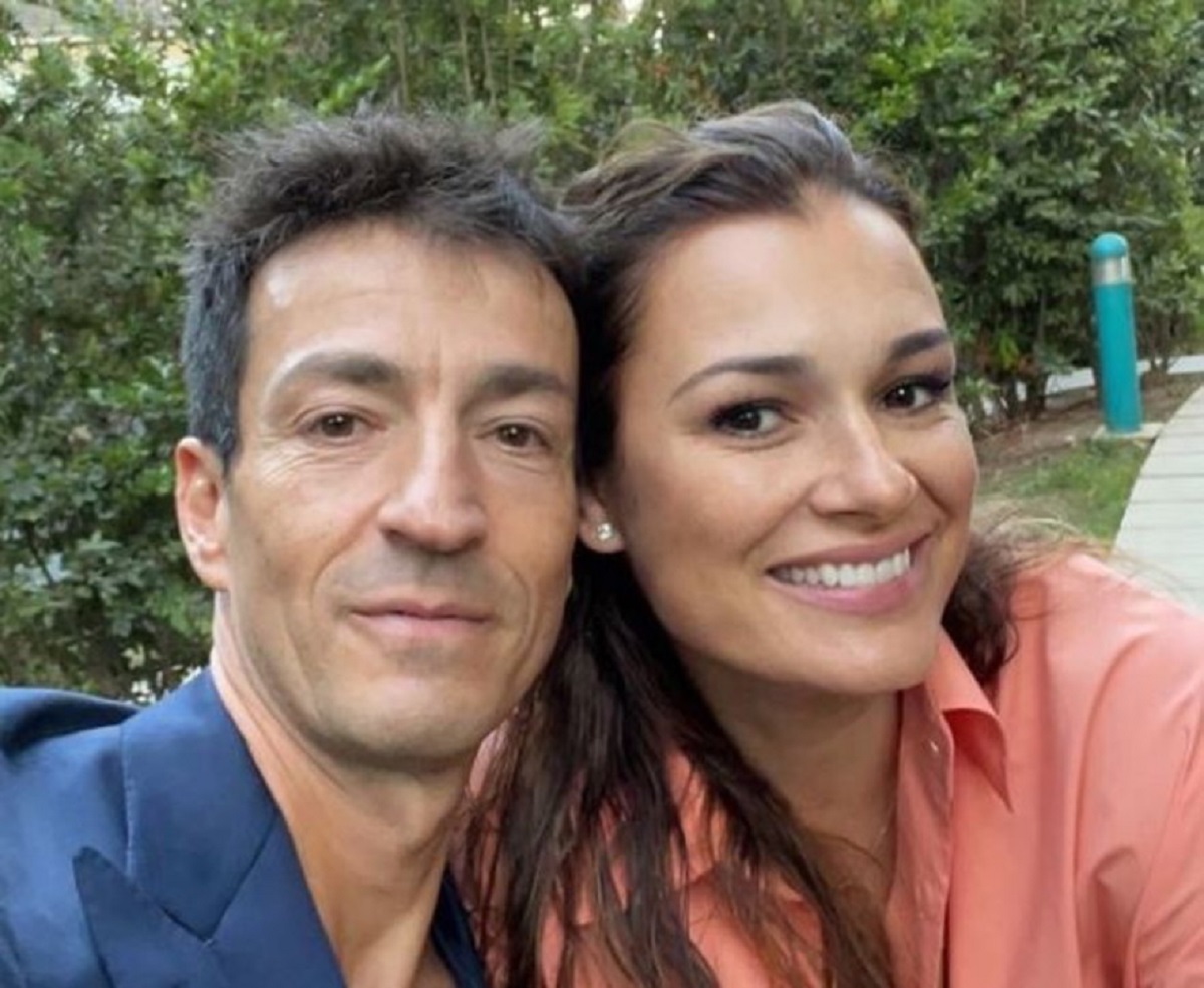 Alena Seredova famiglia riunita compleanno figlia Vivienne