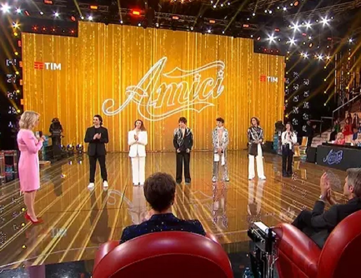 Amici finale proposta Serena borsa di studio