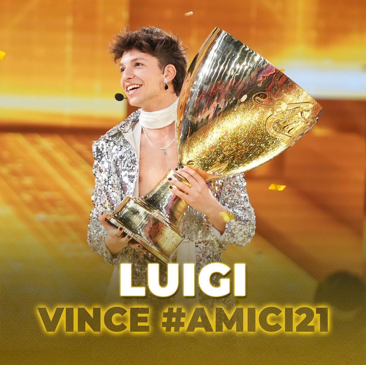 luigi strangis vincitore amici 21