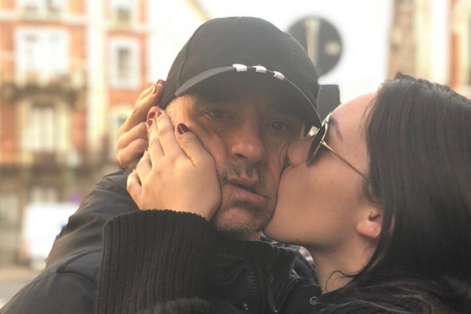 aurora ramazzotti regalo papà eros ramazzotti sorpresa