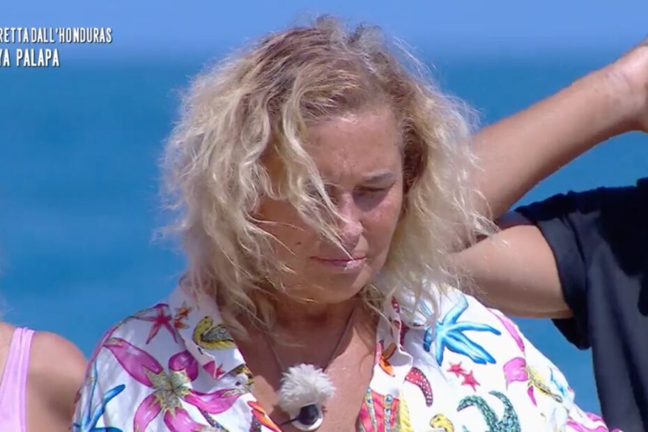 lory del santo camicia isola dei famosi 2022 marca prezzo