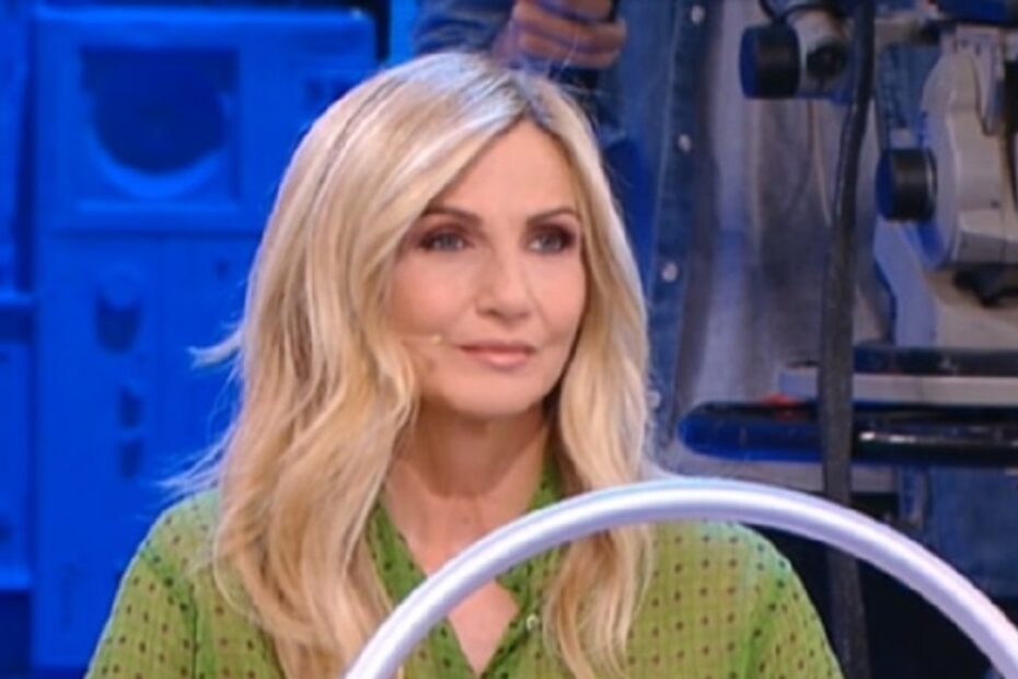 lorella cuccarini cachet amici 21