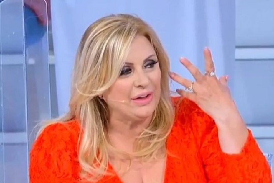 Uomini e Donne Tina Cipollari difende Ida Platano
